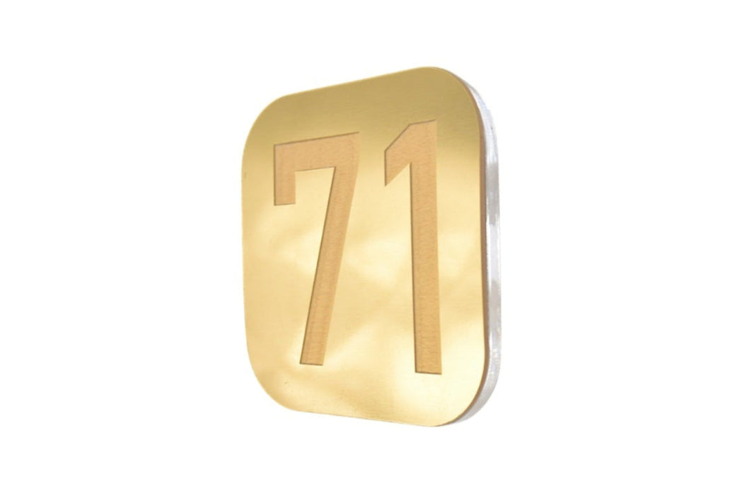 Placa de Número para Puerta en Bicapa Dorado